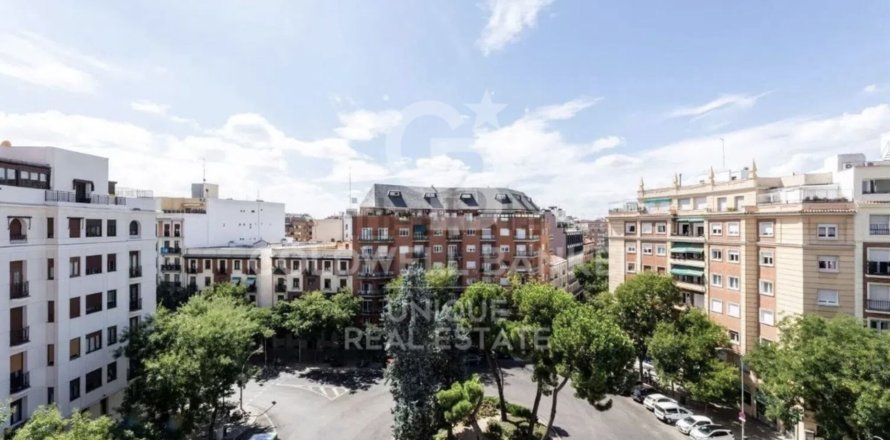 Apartament w Madrid, Hiszpania 4 sypialnie, 189 mkw. nr 157034