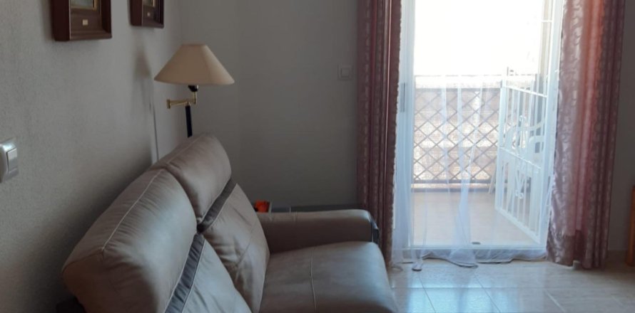 Talo Torrevieja, Alicante, Espanja 3 makuuhuonetta, 130 m2 No. 192298