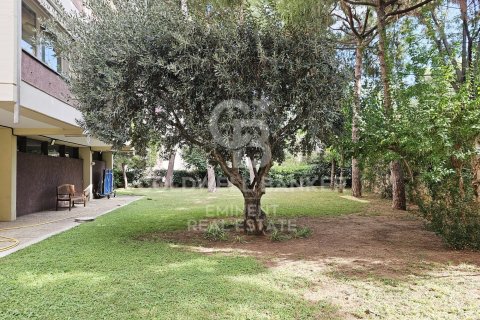 Продажа квартиры в Барселона, Испания 6 спален, 280м2 №158895 - фото 5