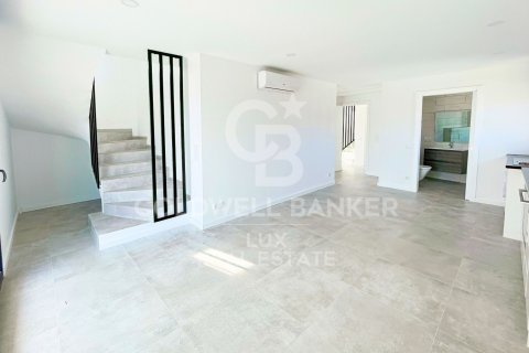 Tvåvåningslägenhet till salu i Roses, Girona, Spanien 2 sovrum, 61 kvm. Nr. 160258 - foto 5