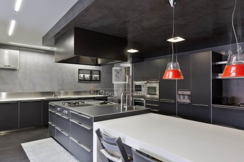 Villa till salu i Sant Cugat Del Valles, Barcelona, Spanien 6 sovrum, 569 kvm. Nr. 150864 - foto 12