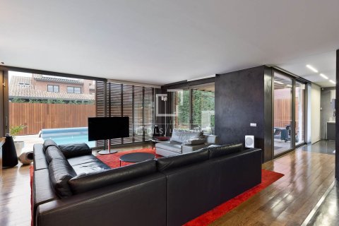 Villa till salu i Sant Cugat Del Valles, Barcelona, Spanien 6 sovrum, 569 kvm. Nr. 150864 - foto 7