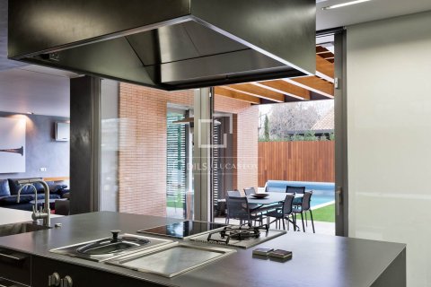 Villa till salu i Sant Cugat Del Valles, Barcelona, Spanien 6 sovrum, 569 kvm. Nr. 150864 - foto 13