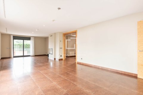 Villa till salu i Bellaterra, Barcelona, Spanien 6 sovrum, 620 kvm. Nr. 150861 - foto 8