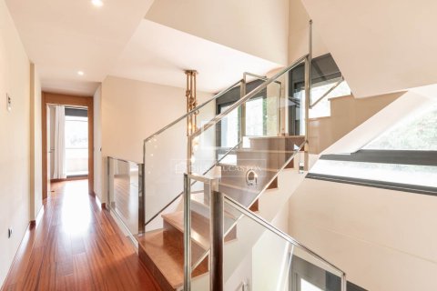 Villa till salu i Bellaterra, Barcelona, Spanien 6 sovrum, 620 kvm. Nr. 150861 - foto 18