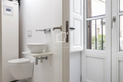 Dzīvoklis pārdošanā Barcelona, Spānijā 2 istabas, 115 m2 Nr. 150866 - attēls 24