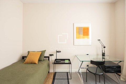 Apartament w Barcelona, Hiszpania 3 sypialnie, 183 mkw. nr 150863 – zdjęcie 23