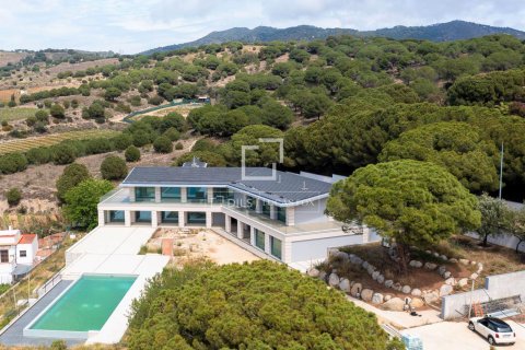 Villa i Teia, Barcelona, Spanien 7 sovrum, 788 kvm. Nr. 150862