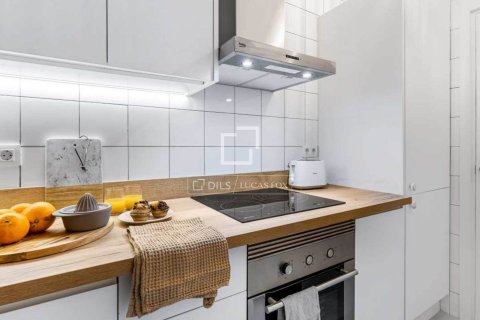 Apartament w Barcelona, Hiszpania 3 sypialnie, 68 mkw. nr 150860 – zdjęcie 19