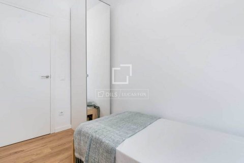 Apartament w Barcelona, Hiszpania 3 sypialnie, 68 mkw. nr 150860 – zdjęcie 15