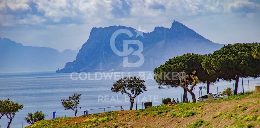 Tontti Manilva, Malaga, Espanja 1146 m2 No. 158595