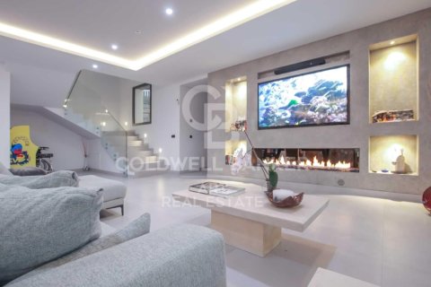 Продажа виллы в Бенахавис, Малага, Испания 5 спален, 1451м2 №158596 - фото 5