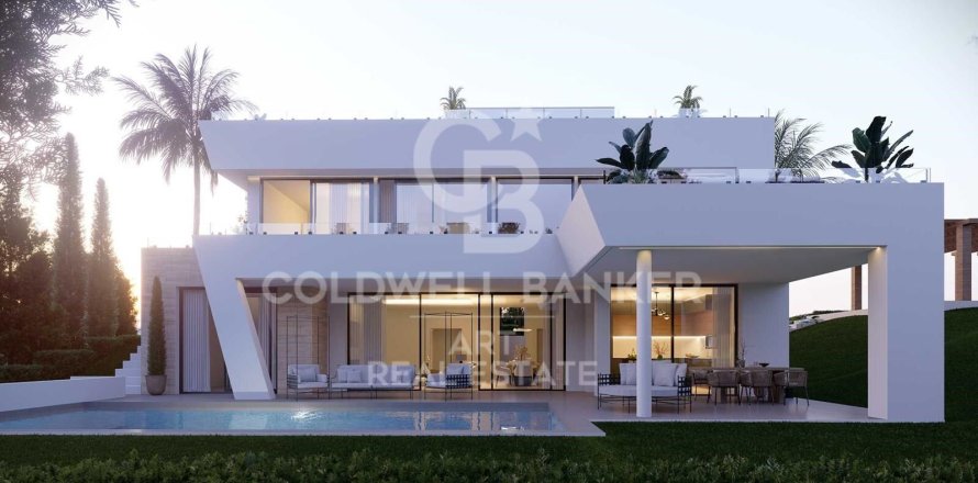 Villa a Estepona, Malaga, Spagna 4 camere da letto, 424 mq. N° 158597