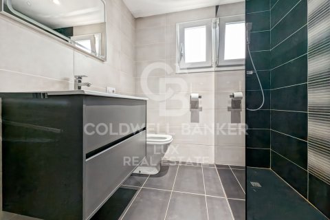 Huoneisto myytävänä Roses, Girona, Espanja, 2 makuuhuonetta, 71 m2 No. 158598 - kuva 11