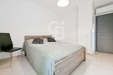 Huoneisto myytävänä Roses, Girona, Espanja, 2 makuuhuonetta, 71 m2 No. 158598 - kuva 9