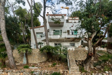 Villa in Castelldefels, Barcelona, Spain 4 bedrooms, 160 sq.m. No. 150551