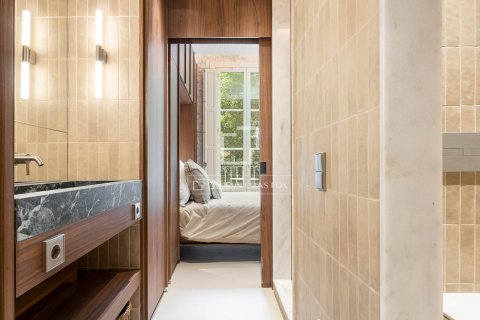 Apartment à vendre à Barcelona, Espagne, 2 chambres, 69 m2 No. 150547 - photo 21