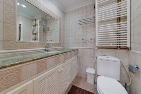 Lägenhet till salu Guardamar del Segura, Alicante, Spanien 3 sovrum, 143 kvm. Nr. 117265 - foto 6