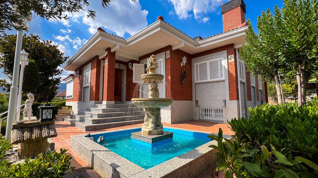 Villa i Soto del Real, Madrid, Spanien 4 sovrum, 487 kvm. Nr. 105765