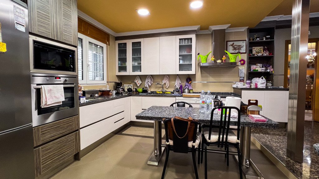Villa i Soto del Real, Madrid, Spanien 4 sovrum, 487 kvm. Nr. 105765
