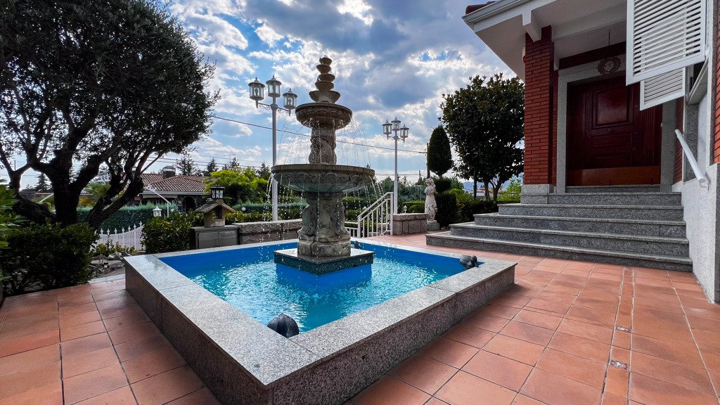 Villa i Soto del Real, Madrid, Spanien 4 sovrum, 487 kvm. Nr. 105765