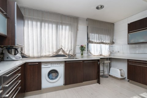 Casa adosada en venta Madrid, España 4 dormitorios, 462 m2 No. 108093 - foto 6