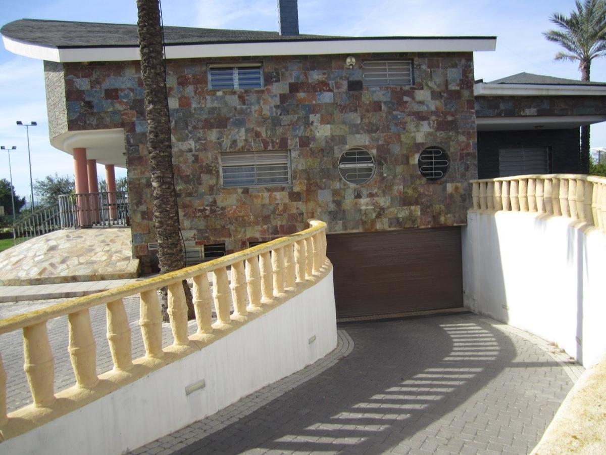 Villa à Los Montesinos, Alicante, Espagne 5 chambres, 250 m2 No. 99857