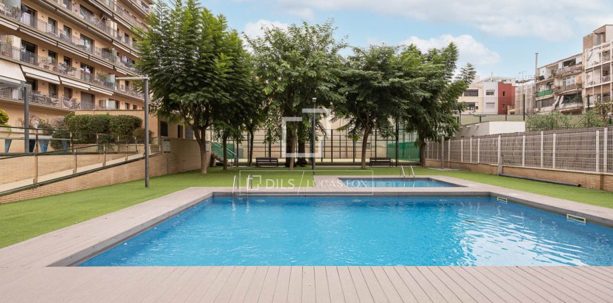 Appartamento a Barcelona, Spagna 4 camere da letto, 122 mq. N° 150946