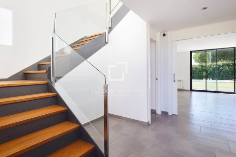 Villa à vendre à Sant Vicenc De Montalt, Barcelona, Espagne, 4 chambres, 266 m2 No. 150950 - photo 2