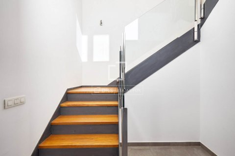 Villa à vendre à Sant Vicenc De Montalt, Barcelona, Espagne, 4 chambres, 266 m2 No. 150950 - photo 25