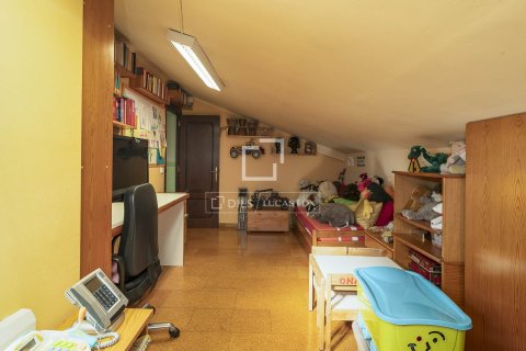 Penthouse w Barcelona, Hiszpania 5 sypialni, 153 mkw. nr 150949 – zdjęcie 24