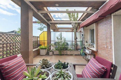 Penthouse w Barcelona, Hiszpania 5 sypialni, 153 mkw. nr 150949 – zdjęcie 3