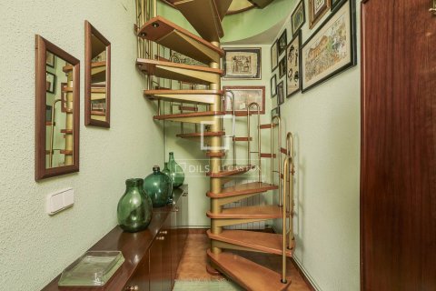 Penthouse w Barcelona, Hiszpania 5 sypialni, 153 mkw. nr 150949 – zdjęcie 26