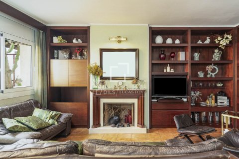 Penthouse w Barcelona, Hiszpania 5 sypialni, 153 mkw. nr 150949 – zdjęcie 10