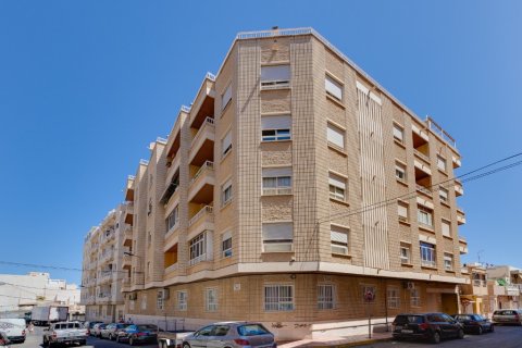 Wohnung zum Verkauf in Torrevieja, Alicante, Spanien 3 Schlafzimmer, 123 m2 Nr. 183568 - Foto 2