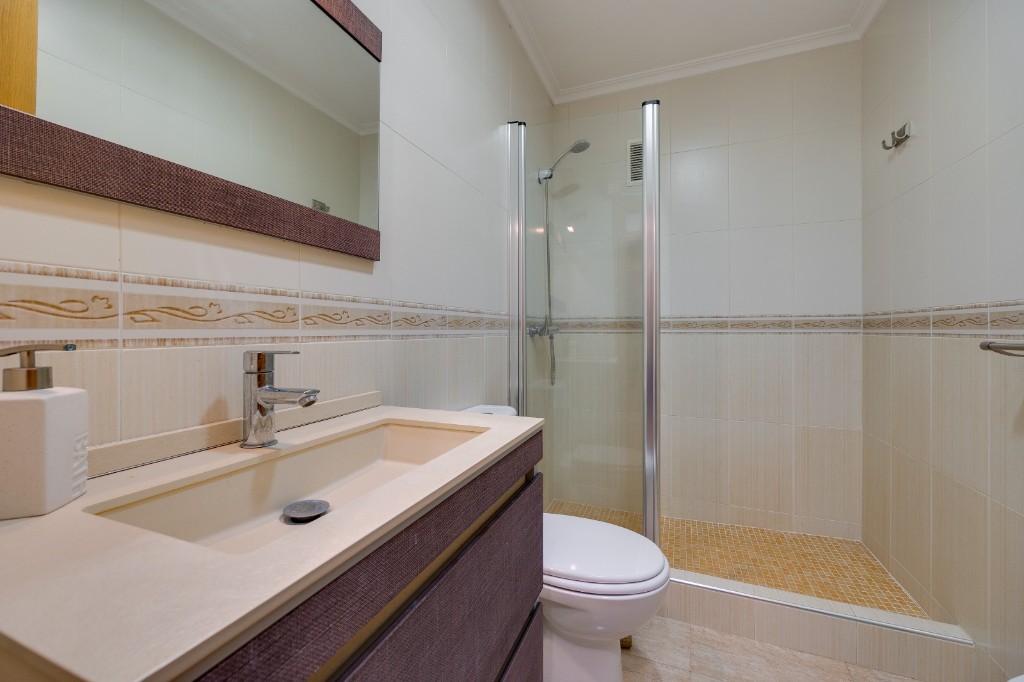 Apartment in Torrevieja, Alicante, Spain 3 bedrooms, 123 sq.m. No. 183568