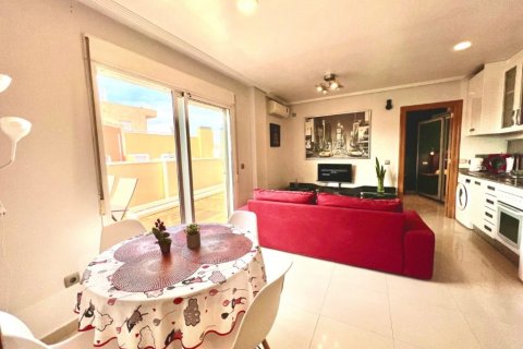 Продажа квартиры в Торревьеха, Аликанте, Испания 2 спальни, 75м2 №183567 - фото 2