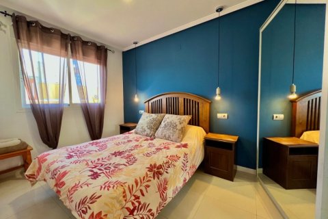Продажа квартиры в Торревьеха, Аликанте, Испания 2 спальни, 75м2 №183567 - фото 4