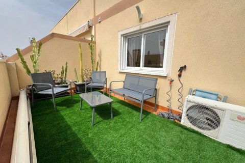 Продажа квартиры в Торревьеха, Аликанте, Испания 2 спальни, 75м2 №183567 - фото 5