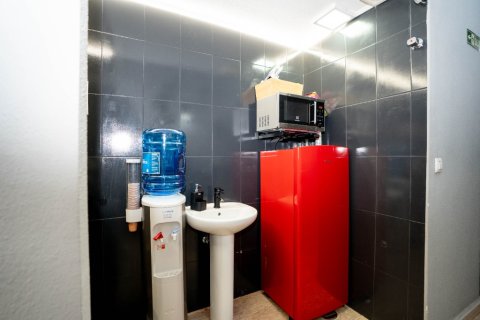Propiedad comercial en venta en Torrevieja, Alicante, España 130 m2 No. 183564 - foto 26