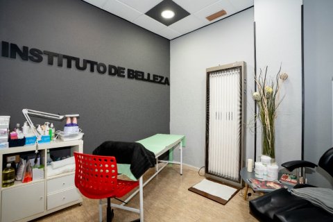 Propiedad comercial en venta en Torrevieja, Alicante, España 130 m2 No. 183564 - foto 2
