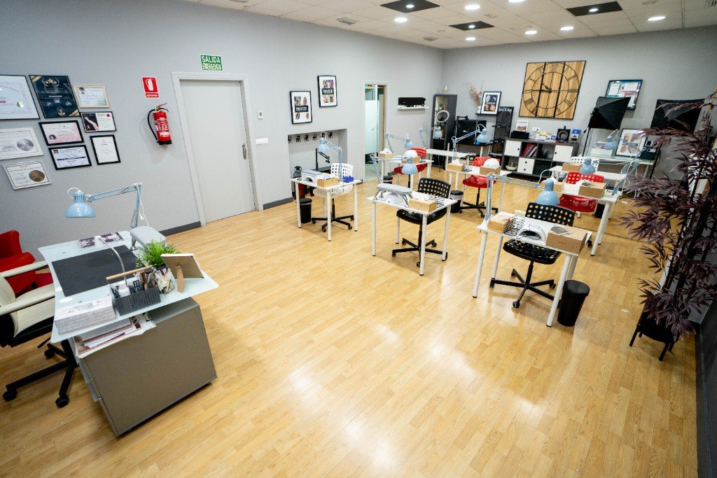 Propiedad comercial en Torrevieja, Alicante, España 130 m2 No. 183564