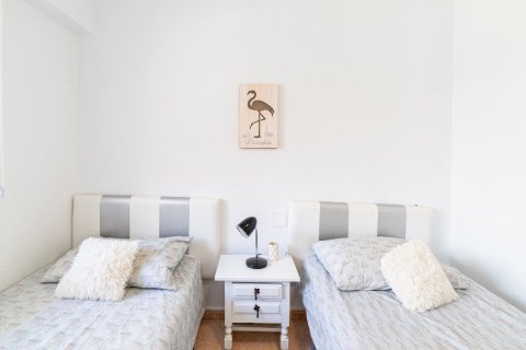 Huoneisto myytävänä Punta Prima, Alicante, Espanja, 2 makuuhuonetta, 56 m2 No. 183563 - kuva 16
