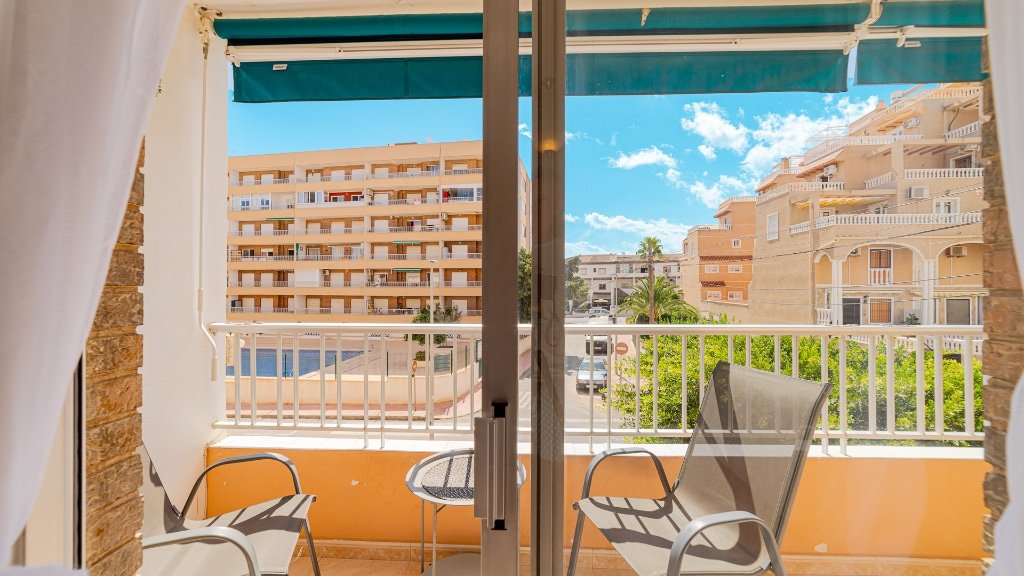 Apartment à Punta Prima, Alicante, Espagne 2 chambres, 56 m2 No. 183563