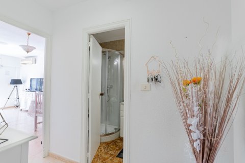 Huoneisto myytävänä Punta Prima, Alicante, Espanja, 2 makuuhuonetta, 56 m2 No. 183563 - kuva 6