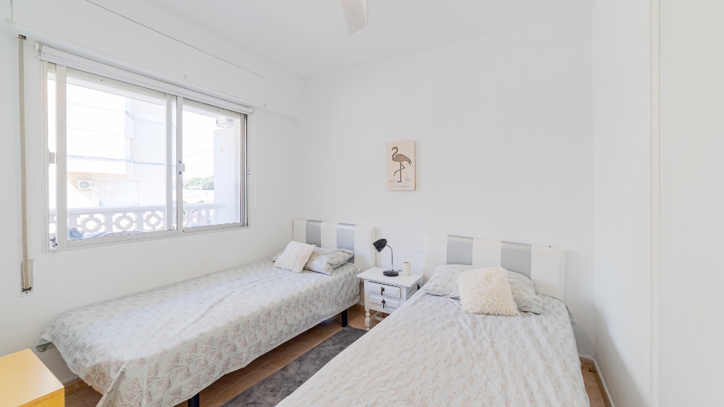Apartment à Punta Prima, Alicante, Espagne 2 chambres, 56 m2 No. 183563