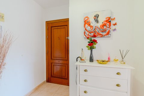Huoneisto myytävänä Punta Prima, Alicante, Espanja, 2 makuuhuonetta, 56 m2 No. 183563 - kuva 7