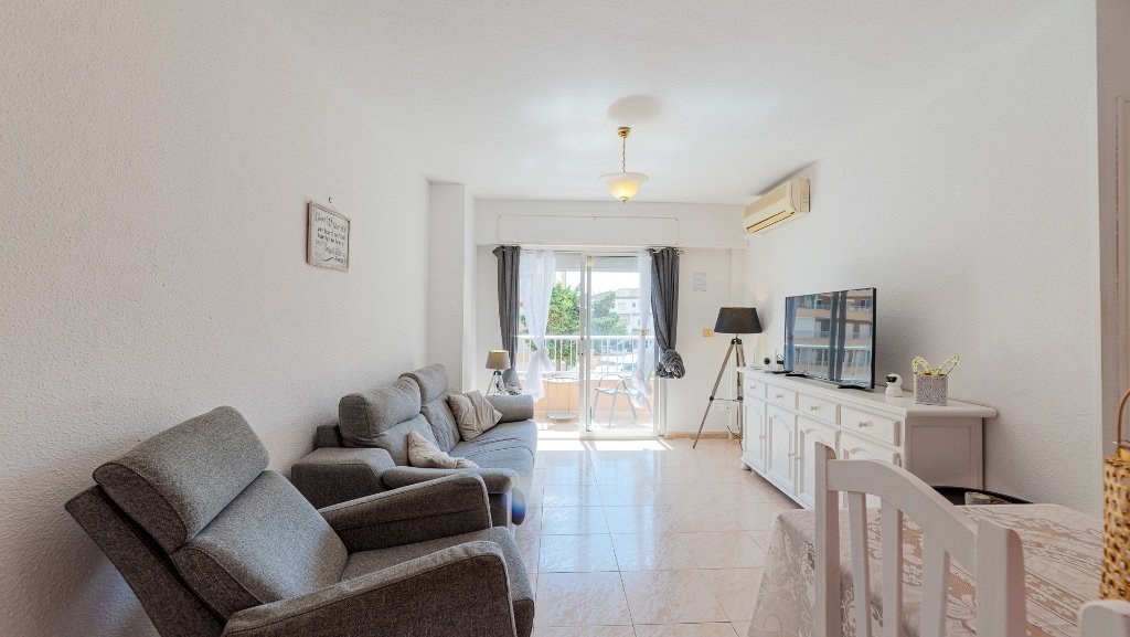 Apartment à Punta Prima, Alicante, Espagne 2 chambres, 56 m2 No. 183563