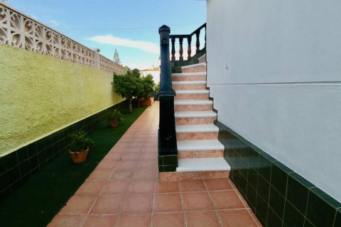 Villa à vendre Ciudad Quesada, Alicante, Espagne, 4 chambres, 220 m2 No. 80846 - photo 27