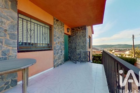 Talo myytävänä El Vendrell, Tarragona, Espanja, 4 makuuhuonetta, 163 m2 No. 152673 - kuva 10